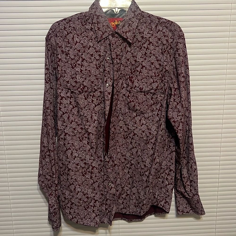 Maroon Pearl Snap